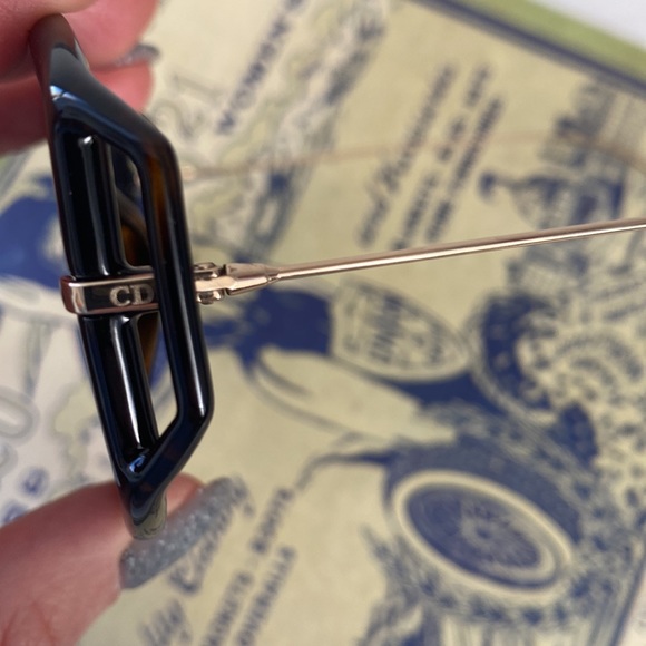 DIOR authentic women’s sunglasses - Picture 2 of 4
